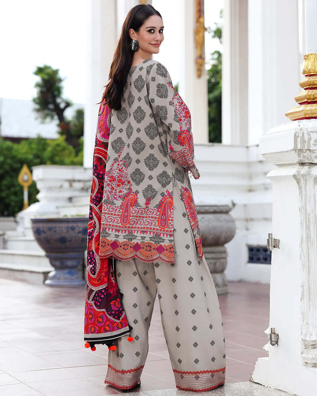 3 Piece Unstitched Digital Printed Khaddar Suit with Printed Khaddar Dupatta