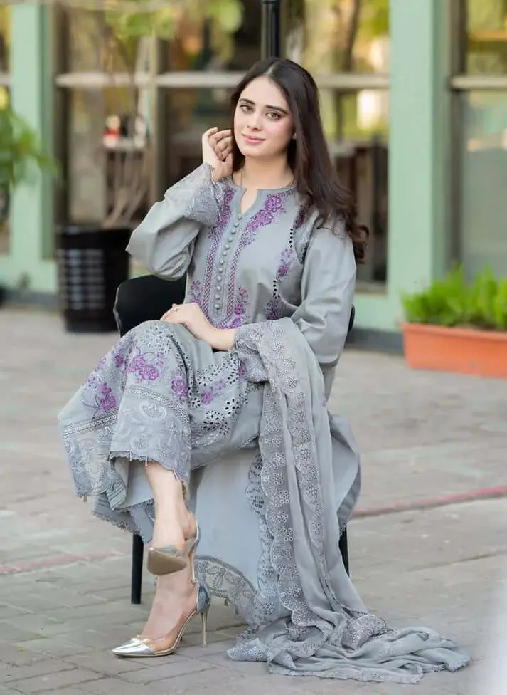 3 Piece Unstitched Heavy Embroidered Lawn Suit with Four-sided Embroidered Chiffon Dupatta