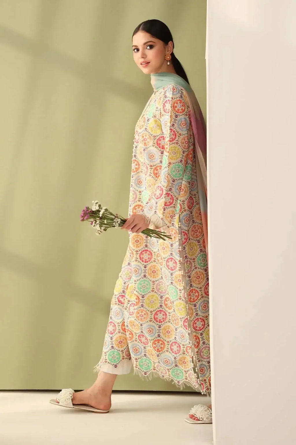 3 Piece Unstitched Digital Printed Lawn Suit with Fine Printed Lawn Dupatta