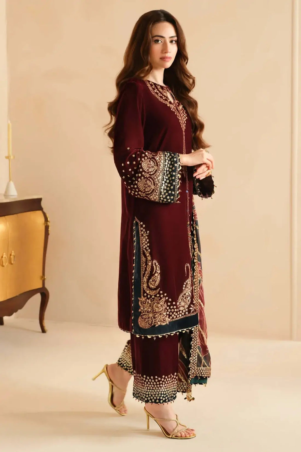 3 Piece Unstitched Heavy Embroidered Velvet Suit with Heavy Embroidered Organza Dupatta