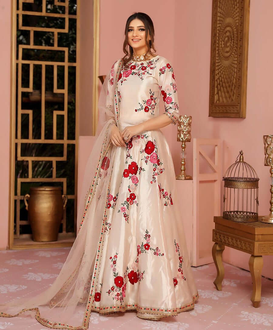 3 Piece Unstitched Heavy Embroidered Khaddar Suit New winter Khaddar collection 2022 sale Khaddar print suit new latest winter clearance sale Khaddar cloth turbolight winter collection limelight khaddar satrangi khaddar suits beechtree new arrivals